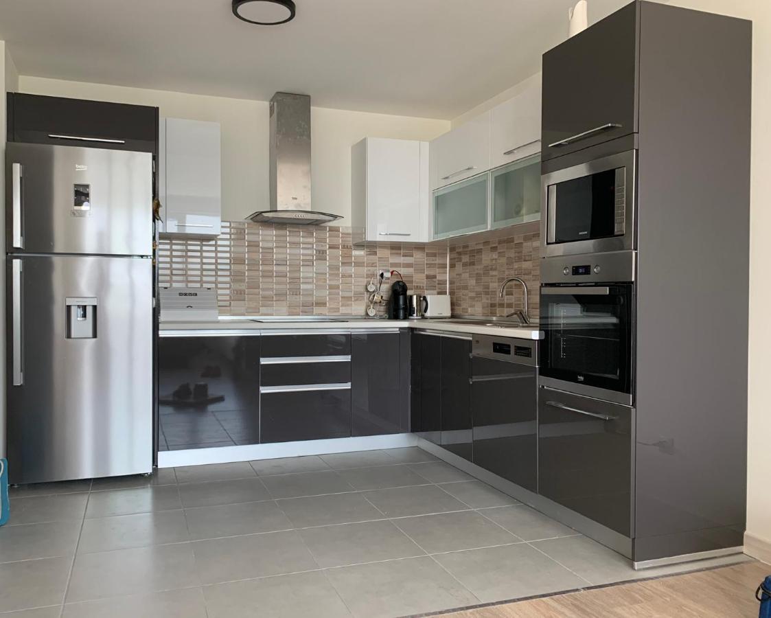 סקופיה Baby'S Apartment מראה חיצוני תמונה